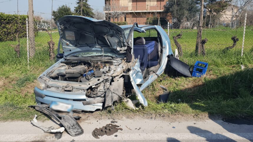 Frontale tra auto e camion sulla Via Emilia: traffico in tilt tra Santarcangelo e Savignano