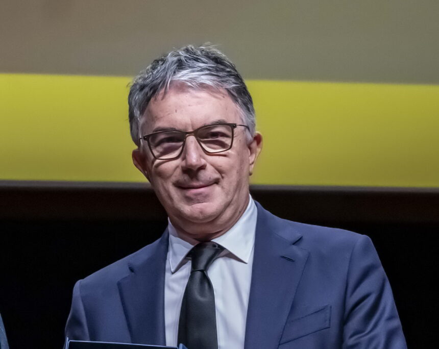 Rimini, al via il congresso nazionale AICCER: 2500 oculisti al Palacongressi