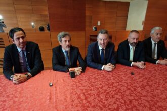 Titoli del debito: record di offerte per oltre 7,5 miliardi