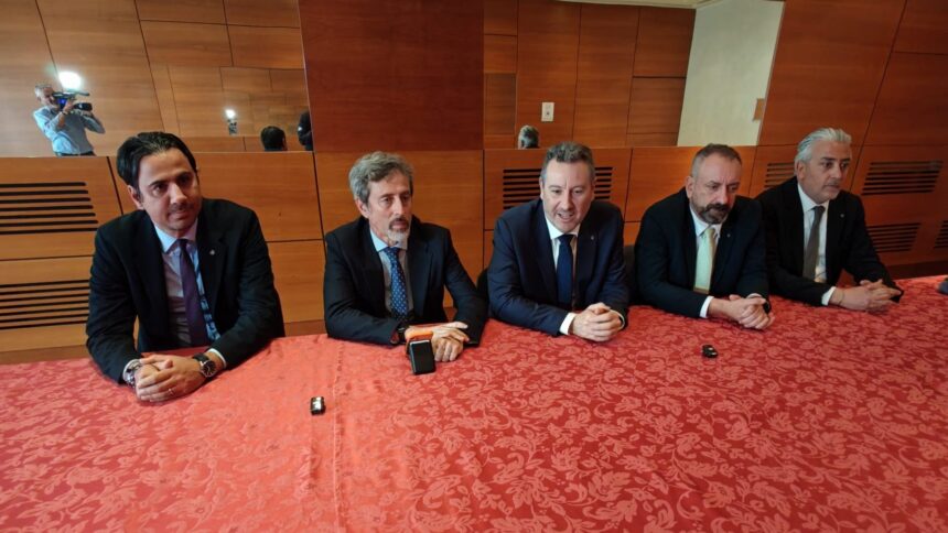 Titoli del debito: record di offerte per oltre 7,5 miliardi