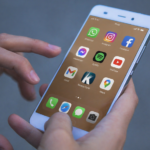 Truffa della finta app Klirway, spunta la voce clonata del CEO: indagini in corso