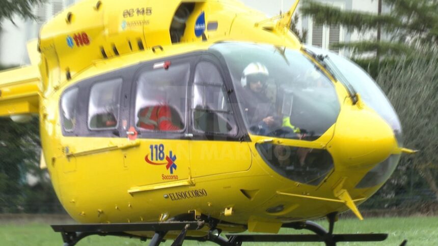 Paura sul lavoro a Sant’Agata Feltria: operaio schiacciato da un palo, elitrasportato al Bufalini