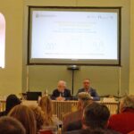 Legge di Pianificazione Territoriale, in approvazione a maggio: previsto uno studentato 29 aprile 2026 Ormai necessario come completamento di un percorso iniziato con la coabitazione e la mobilità (SMUVI), strumenti essenziali per i giovani