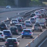 Turismo di Pasqua tra prudenza e tenuta: italiani in viaggio ma restano vicino. Atteso meteo favorevole