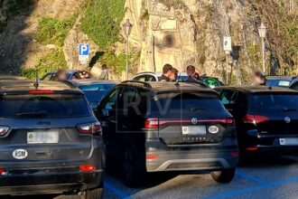 Lite per un parcheggio a San Marino: donna colpisce un uomo al volto