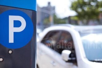 Lite per il parcheggio a San Marino: donna colpisce automobilista con un pugno