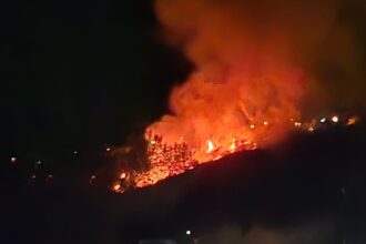 Faetano: a fuoco un’ampia area boschiva