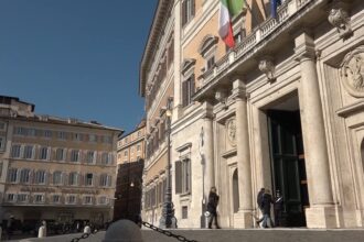 Caso Sigonella, il ministro della Difesa spiega oggi alle Camere