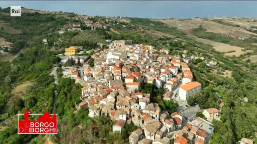 Cingoli è “Il Borgo dei Borghi 2026”: Arenzano e Zungoli completano il podio, Canossa brilla al sesto posto