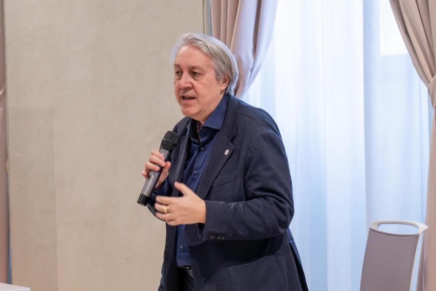 San Marino, Giovanni Boccia Artieri presenta “Sfiduciati” agli studenti universitari di Design