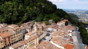 San Marino. Borgo Maggiore: “Mercatino dello svuotagarage”, domenica 12 aprile divieto di sosta in Piazza Mercatale dalle ore 7:30 alle ore 20:00