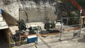 Antenna 5G davanti a Rtv, il dg alle istituzioni: “Insostenibile, cambio di sede urgente”