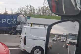 Scontro tra due camion sull’A14 tra Riccione e Rimini sud: un ferito trasportato in eliambulanza, traffico in tilt