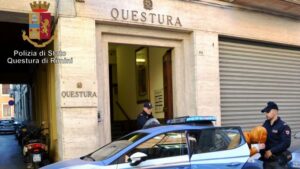 Aggressioni a poliziotti a Rimini, il SAP denuncia: “Serve più tutela”