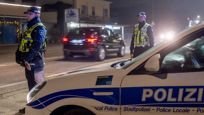 Controlli straordinari della Polizia statale: 364 multe e 45 patenti ritirate