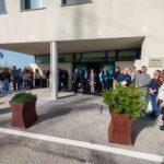 San Marino. Il valore del servizio e la cura del bene comune: visita del Vescovo Domenico Beneventi alla sede dell’AASS