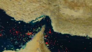 Hormuz riaperto ma Teheran minaccia chiusura senza sblocco dei porti. Trump: “Blocco revocato solo con accordo”