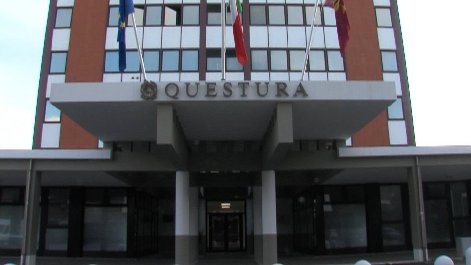 Aggressione fuori da una discoteca a Novafeltria: Daspo urbano per sette giovani
