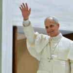 Editoriale: Il Pontefice “debole” che indebolisce