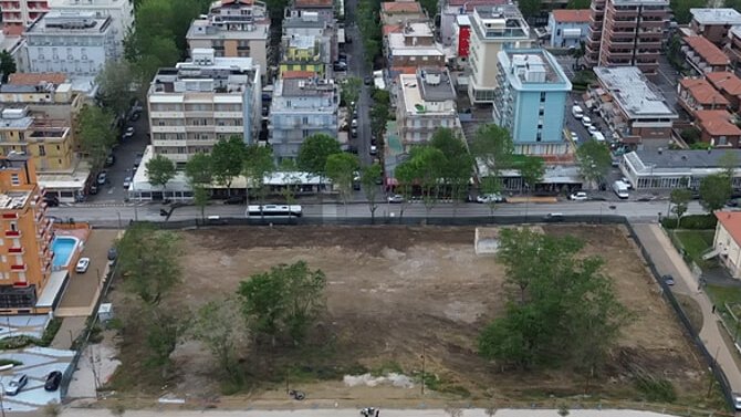 Ex colonia Enel, demolizione completata: via al nuovo affaccio sul mare