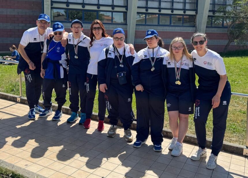 Nuoto. Forli, pioggia di medaglie per gli atleti speciali di San Marino al trofeo “Un tuffo senza barriere”