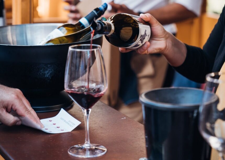 Il 22, 23 e 24 maggio Borgo diVino in tour, rassegna enogastronomica itinerante, torna a San Marino con una tre-giorni di vino, cibo e musica