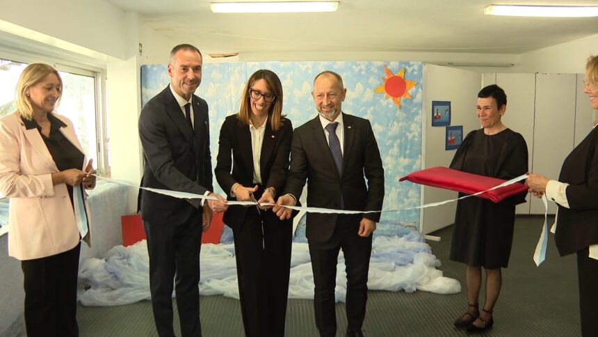 Alla Scuola dell’Infanzia, una mostra immersiva per bambini e famiglie. All’inaugurazione la Reggenza