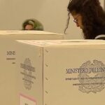 Amministrative, affluenza in calo in tutta Italia: urne aperte fino alle 15