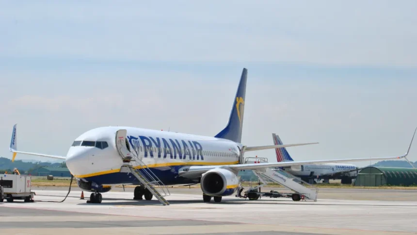 Aeroporto, arrivano voli annuali? Da Ryanair rotte a Forlì e Parma ma c’è Routes