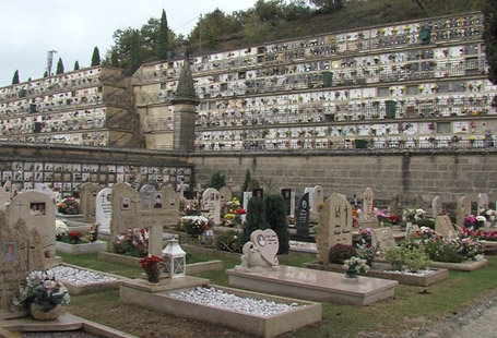 San Marino. Cimiteri, programmati nuovi interventi tra ampliamenti e riqualificazioni
