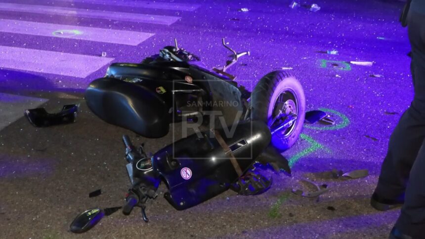 Scontro tra auto e scooter a Riccione: grave una ragazza di 20 anni
