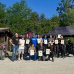 Mercatino Conca e San Marino, successo per Pink Offroad 2026 con il campione “biancazzurro”: 14 motocicliste a lezione con Zanotti e Urbinati