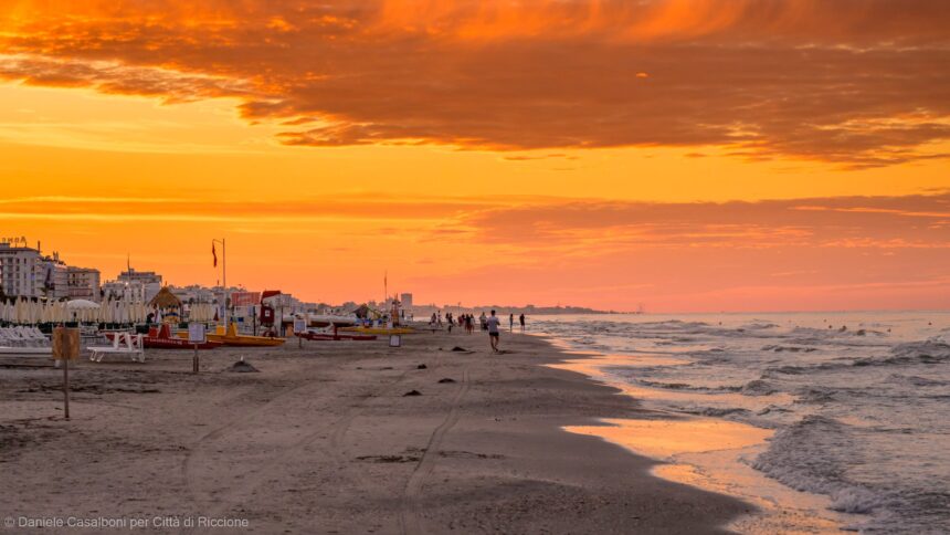 Riccione punta sui giovani: oltre 265mila presenze con il modello “Abrakadabra”