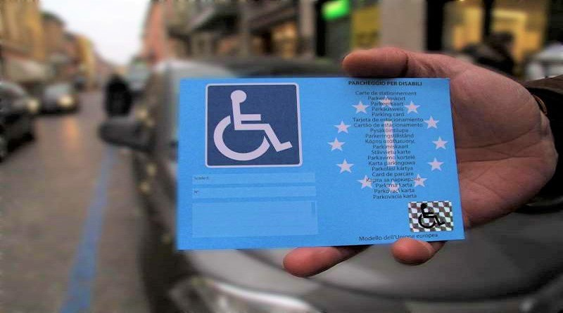 San Marino, bufera social sui parcheggi disabili: “Troppi pass usati senza averne diritto”. Ma esplode il tema delle disabilità invisibili