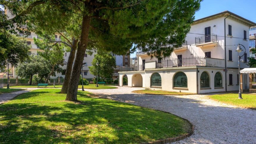 Villa Mussolini resta del Comune: Fondazione Carim rifiuta nuova offerta 30 aprile 2026 Per i proprietari le obiezioni dei piemontesi della società David2 non modificano l’assegnazione