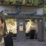 Bilancio 2025 BCSM, Tomasetti: “Risultato tra i migliori di sempre” 26 maggio 2026 Netto di 11 milioni, con un totale attivo di 857. Buono anche lo stato di salute del sistema bancario complessivo