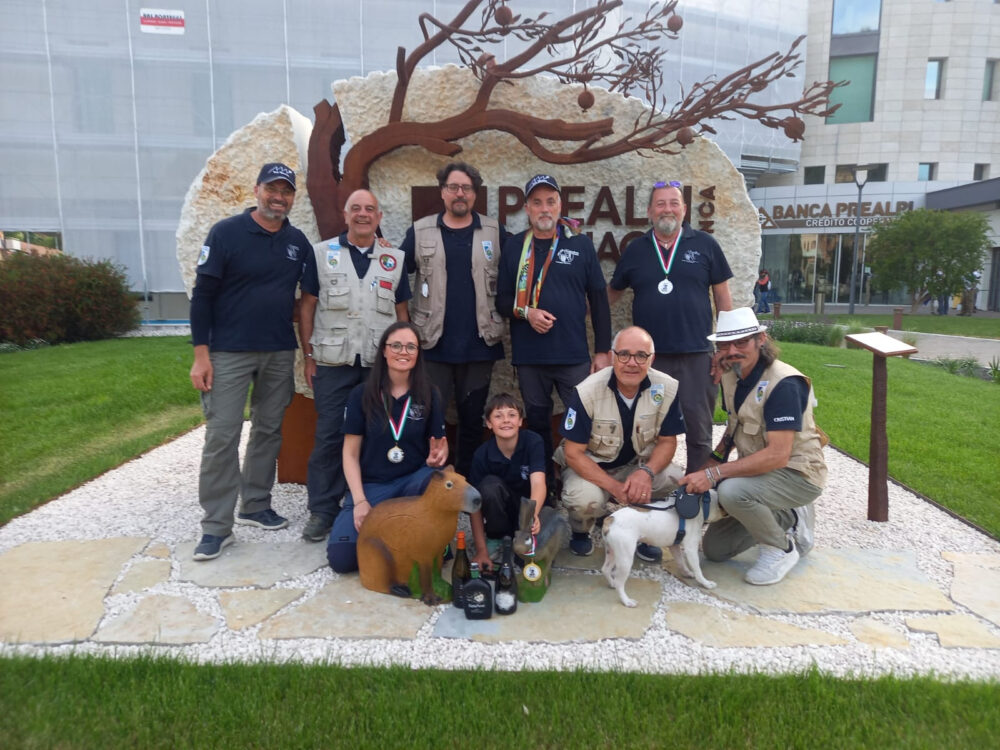 San Marino – Al Campionato Italiano Bowhunter gli arcieri del Titano vincono un tricolore e due medaglie d’argento