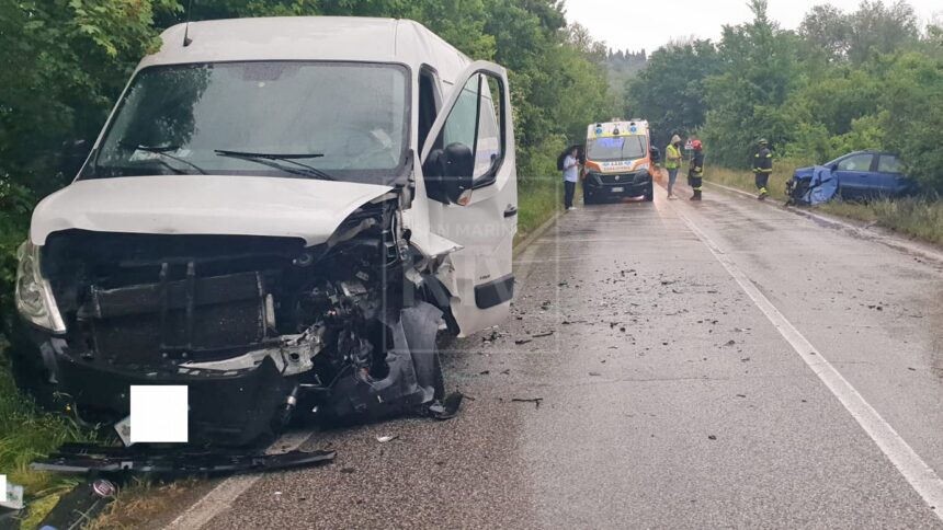Frontale a Coriano, 23enne sammarinese ricoverato in Rianimazione al “Bufalini”