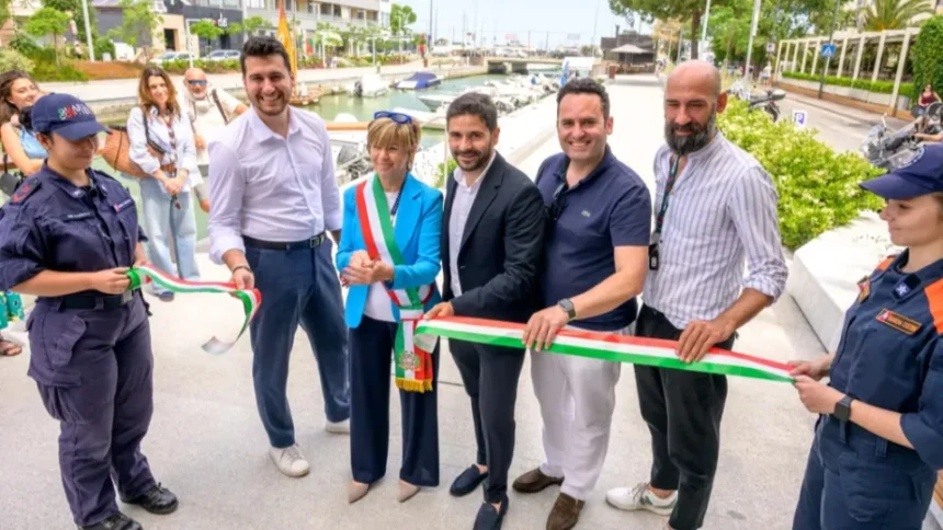 Taglio del nastro per la nuova banchina del porto canale di Riccione