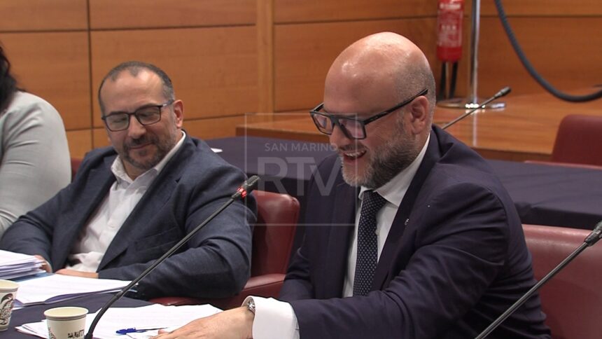 Via libera al Pdl Famiglia. Maggioranza compatta, l’opposizione si astiene