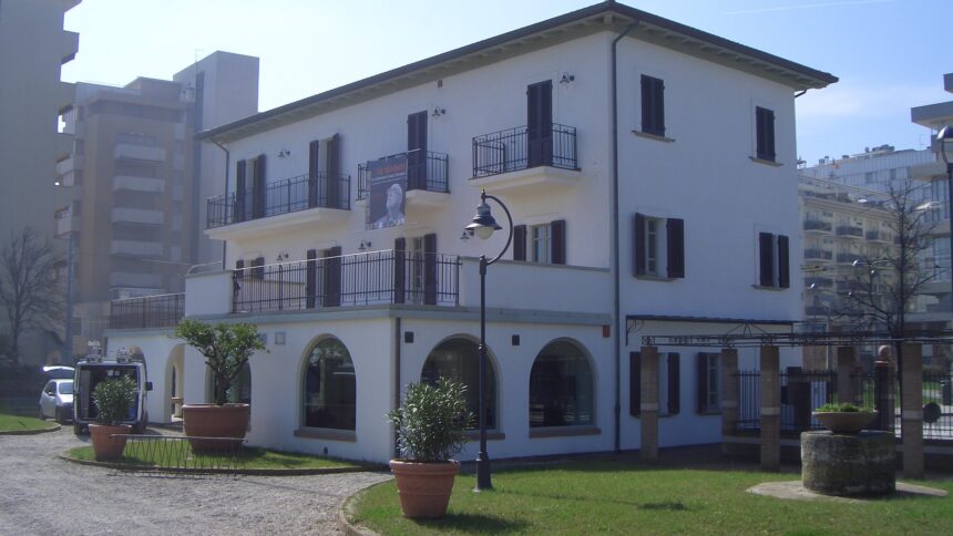 “Pronti a fare denuncia per la vendita di Villa Mussolini”