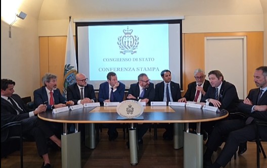 San Marino – Il governo schierato al completo: dritti verso l’accordo Ue e prospettiva fino a fine legislatura