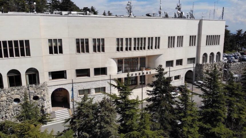 Consiglio Grande e Generale al via: in Aula il caso Banca di San Marino 13 maggio 2026 Sette giornate di lavori fino al 21 maggio. Al centro del dibattito i progetti di legge per la Commissione d’Inchiesta sulla tentata acquisizione di BSM e la pianificazione territoriale. Attesa anche per gli sviluppi sull’accordo con l’Unione europea.