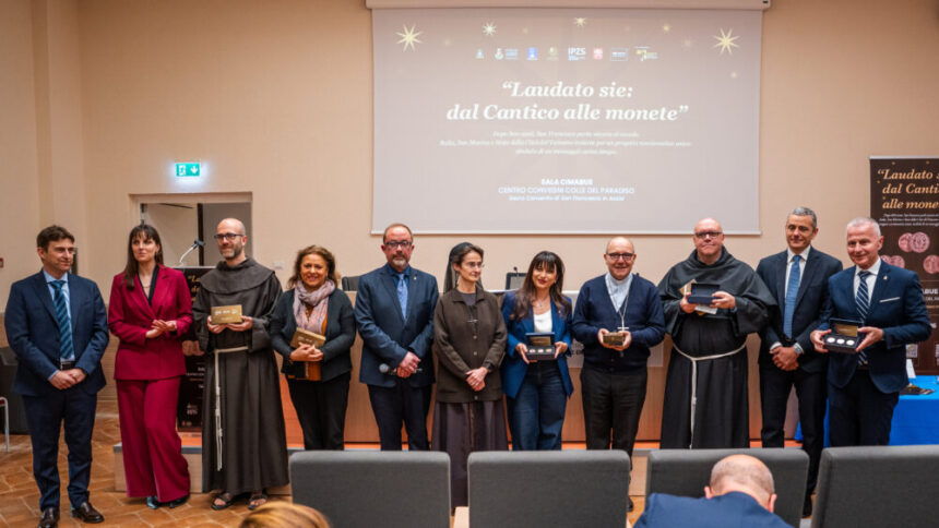 Assisi, Italia-Vaticano-San Marino unite nel trittico numismatico dedicato a San Francesco