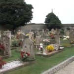Completate 80 esumazioni dal cimitero di Montalbo 15 maggio 2026 Polizia Civile, Stato Civile, ISS e agenzie funebri hanno lavorato in sinergia per la riesumazione delle salme inumate nel terreno