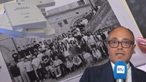 Annuario delle superiori: emozioni tra studenti ed ex studenti. Presente la Reggenza