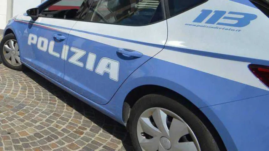 Infastidisce commercianti e aggredisce poliziotti. Arrestato a Marina Centro