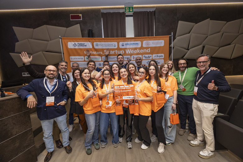 Il team Cleverbin si aggiudica la 6° edizione di “Startup Weekend Rimini”