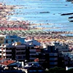 Riconvertire alberghi fuori mercato. Prende forma la ‘variante usi’ a Rimini