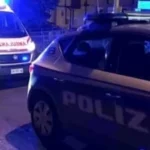 Ristoratore e compagna accoltellati vicino a casa, è caccia ai due rapinatori